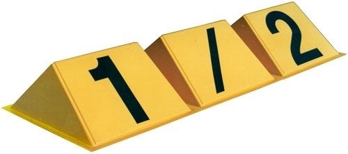 Halbbahnmarkierung, dreiteilig